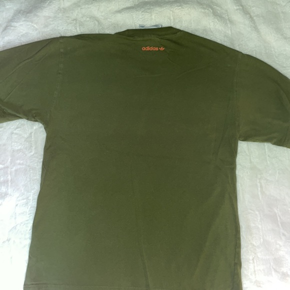 Adidas Originals t-shirt (size medium) - Picture 3 of 3